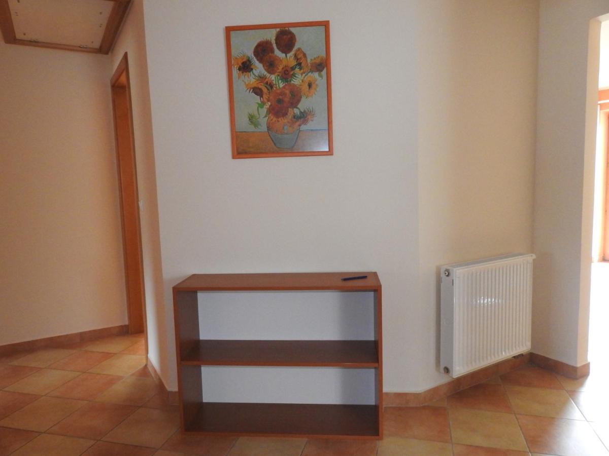 Petra Apartmanhaz Badacsonytomaj Exterior foto