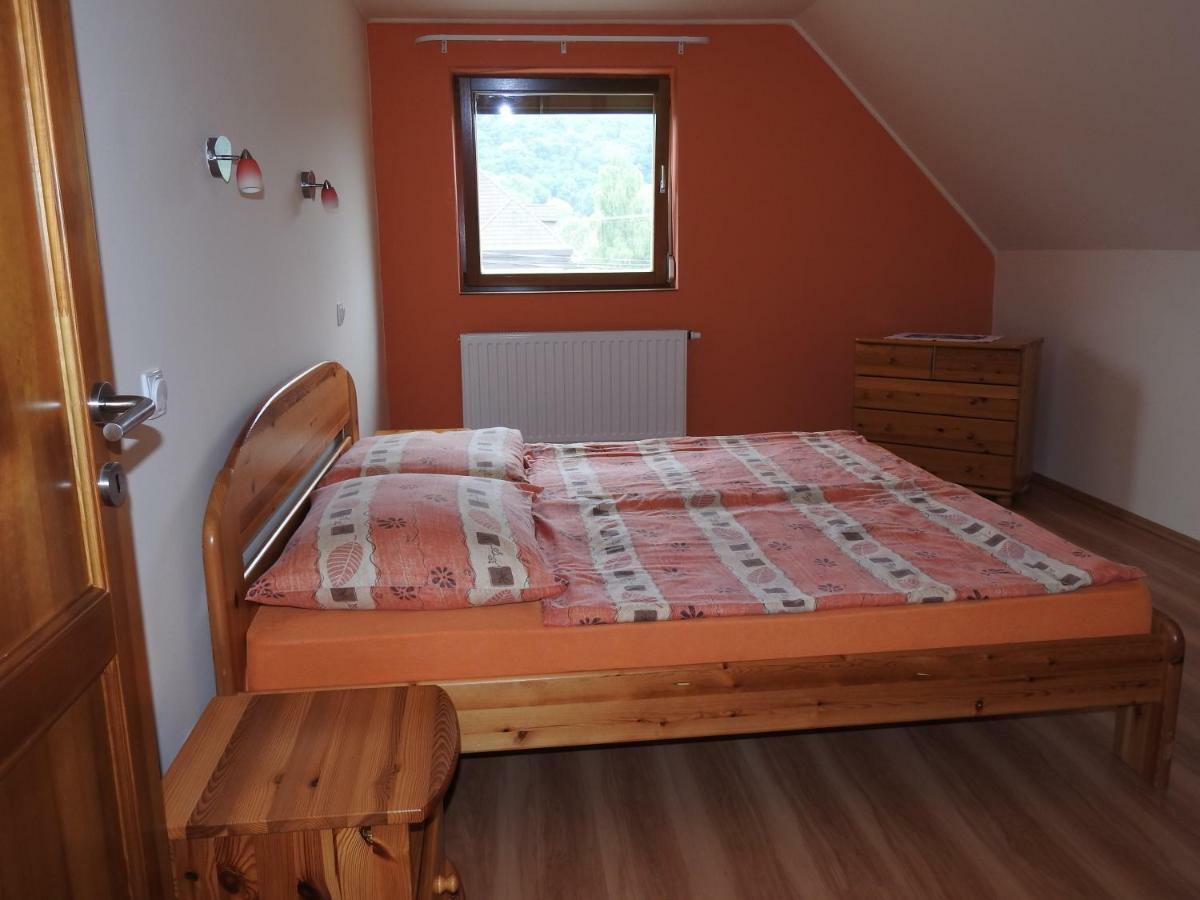 Petra Apartmanhaz Badacsonytomaj Exterior foto