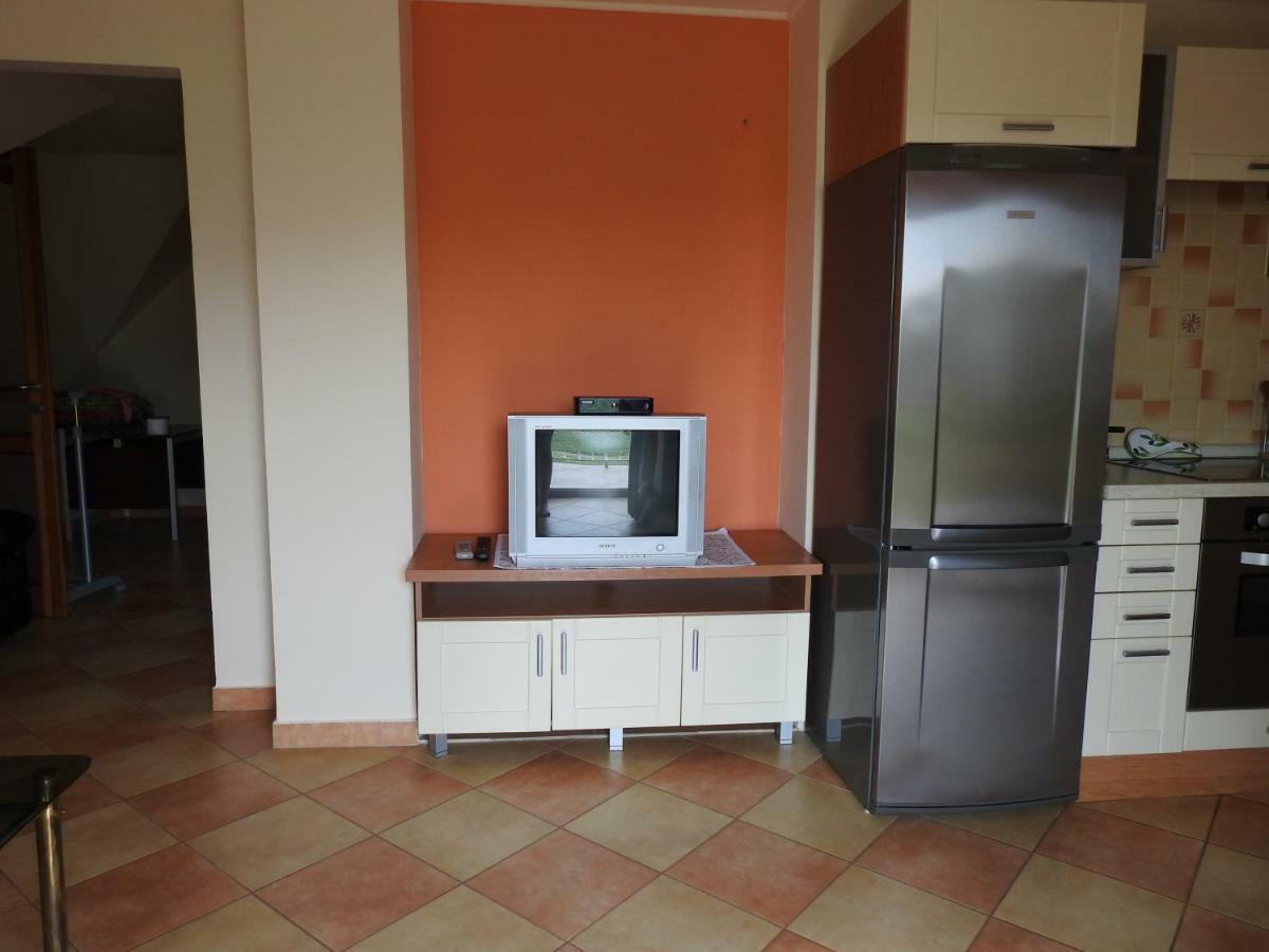 Petra Apartmanhaz Badacsonytomaj Exterior foto